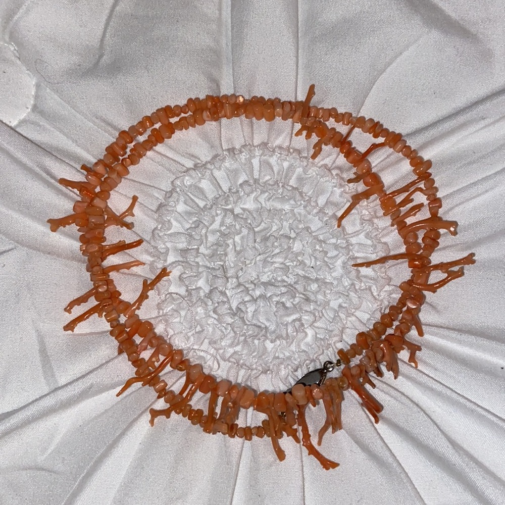 Vintage Branch Coral Necklace - Picture 4 of 6